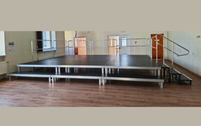 Dricānu apvienības pārvaldei iegādāti mobilās skatuves podesti